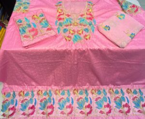 Pre-order ✨ Beautiful Neck Embroidery Design ✨ Enhance your outfit with this elegant and detailed neck embroidery work.