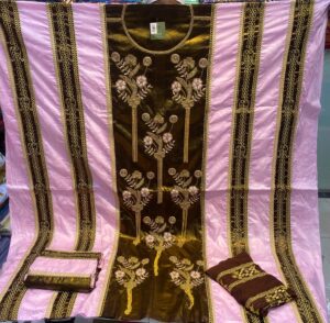 Pre-order A4- Bazin Farafarani with Handwork New collection (3 pcs set ) 3 mtr bubu and 2 mtr pagne with scarf